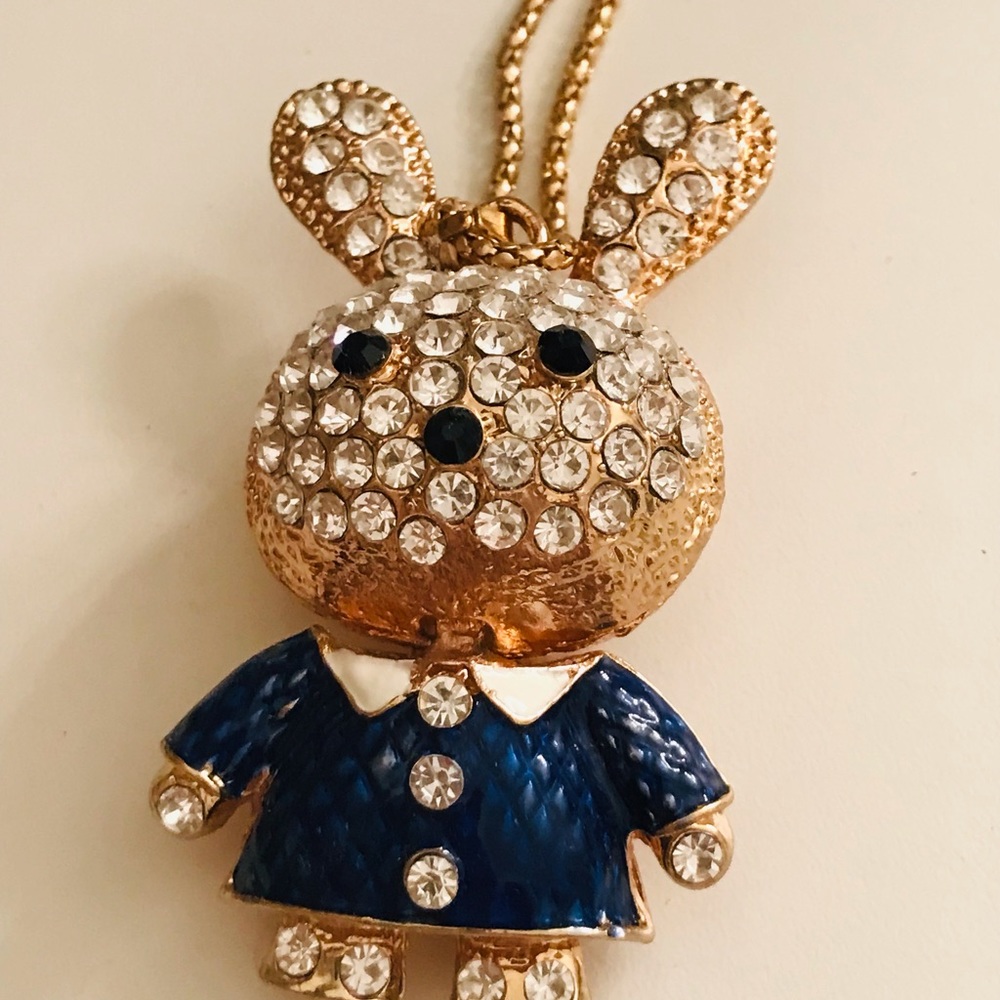 BETSY JOHNSON NECKLACE